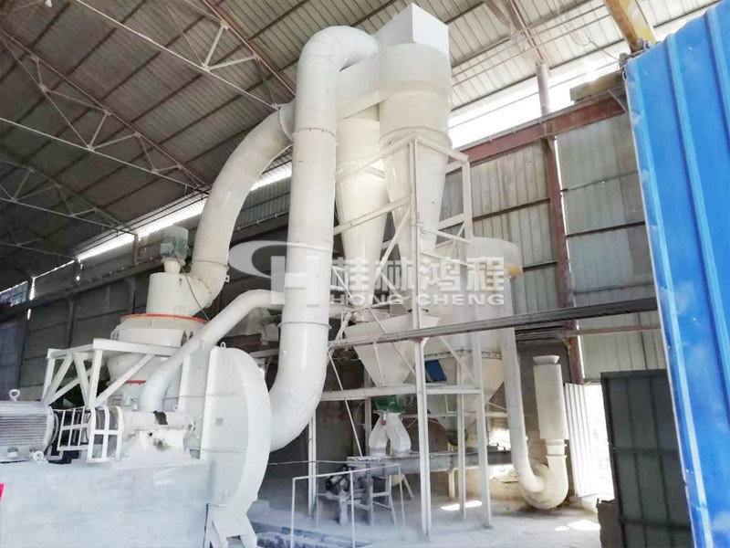 HCQ1500重钙雷蒙磨广西某造纸厂生产车间
