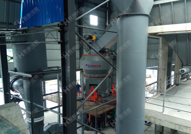 膨润土粉磨设备，膨润土磨粉机，立式磨粉机，立磨