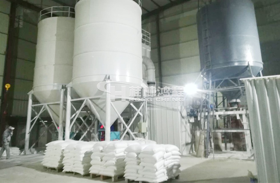 凹凸棒石磨粉机生产线 凹凸棒石磨粉机生产线,凹凸棒石加工设备,凹凸棒石加工生产工艺,磨粉机厂家,立式磨粉机