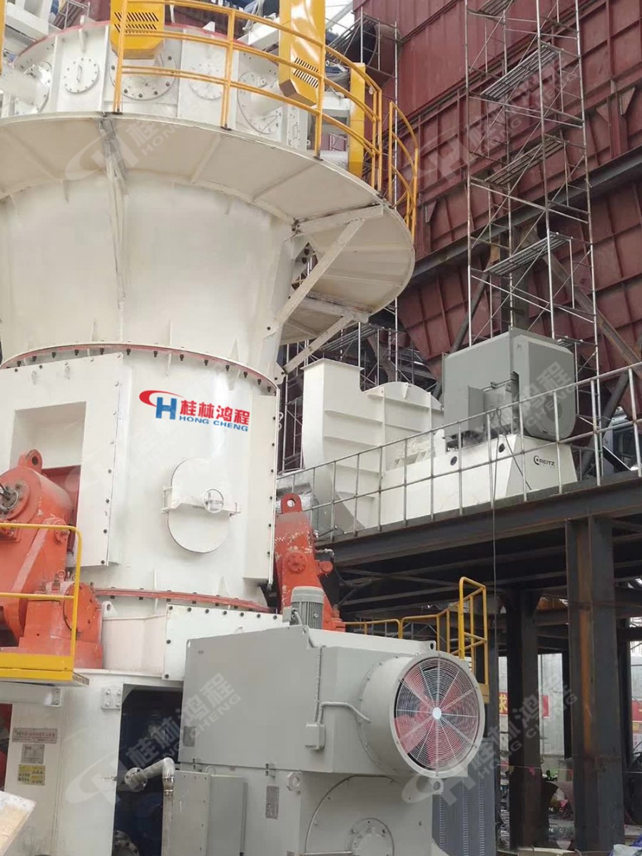 国内某碳酸钙企业迎来三台HLMX1700超细立磨和HC1900大型雷蒙磨安装工程顺利开展喜讯！