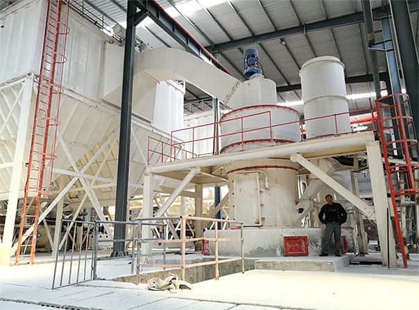  钾长石磨粉机厂家 桂林鸿程HC系列雷蒙磨粉机