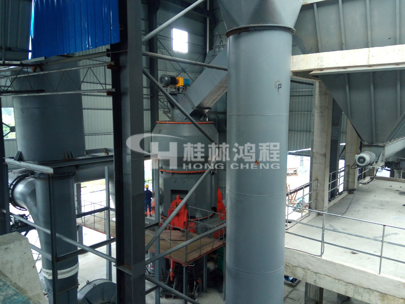 锻造石墨乳，立式磨粉机，石墨磨粉机，立磨，磨粉机，磨粉设备，磨粉机械，桂林鸿程