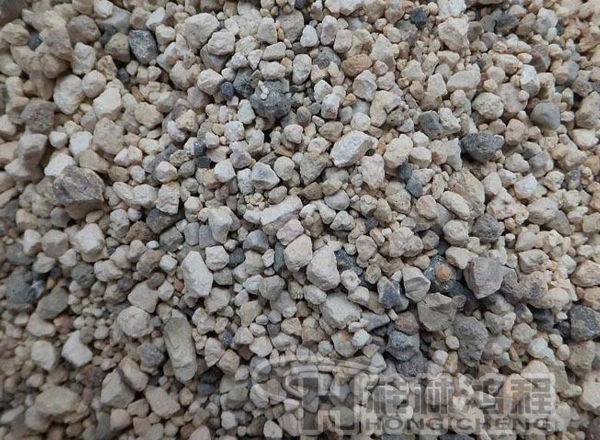 铝矾土骨料，立式磨粉机价格