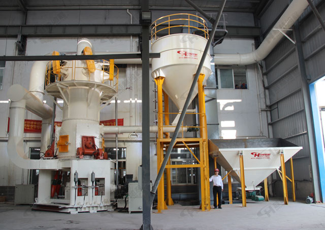 水洗高岭土超细磨，高岭土超细磨，高岭土微粉磨，超细磨粉机，超细立式磨粉机，超细立磨，磨粉机厂家，磨粉机价格