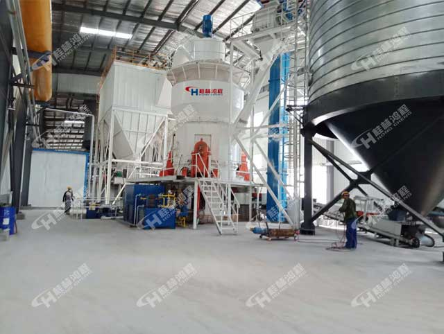 焦炭的用途，焦炭立磨，焦炭磨粉机，立式磨粉机，立磨，客户现场