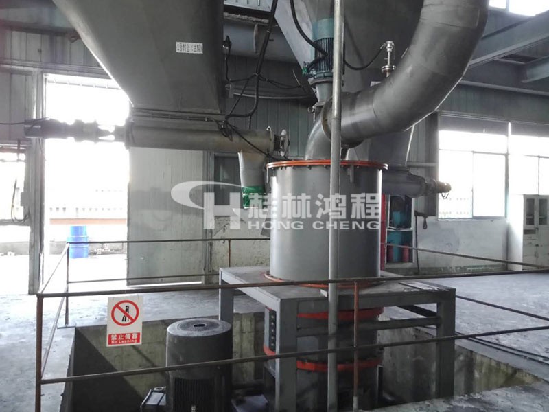 高岭土超细磨粉机,高岭土磨粉机,高岭土粗磨粉设备,磨粉机厂家,磨粉机价格,立式磨粉机