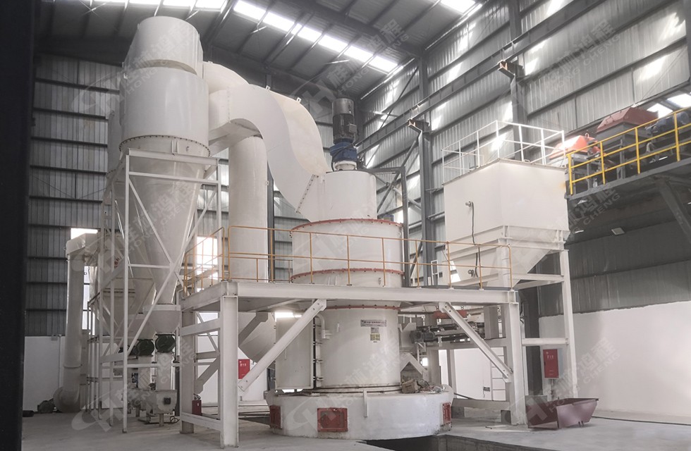 桂林鸿程大型雷蒙磨生产线拉萨案例现场-3