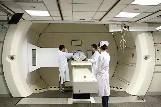 铯榴石的应用 医学检测: C:137 用做治疗癌症的放射源 铯榴石的应用 医学检测: C:137 用做治疗癌症的放射源