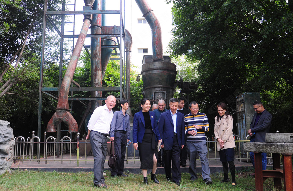 广西塑料行业协会一行莅临桂林鸿程参观指导！