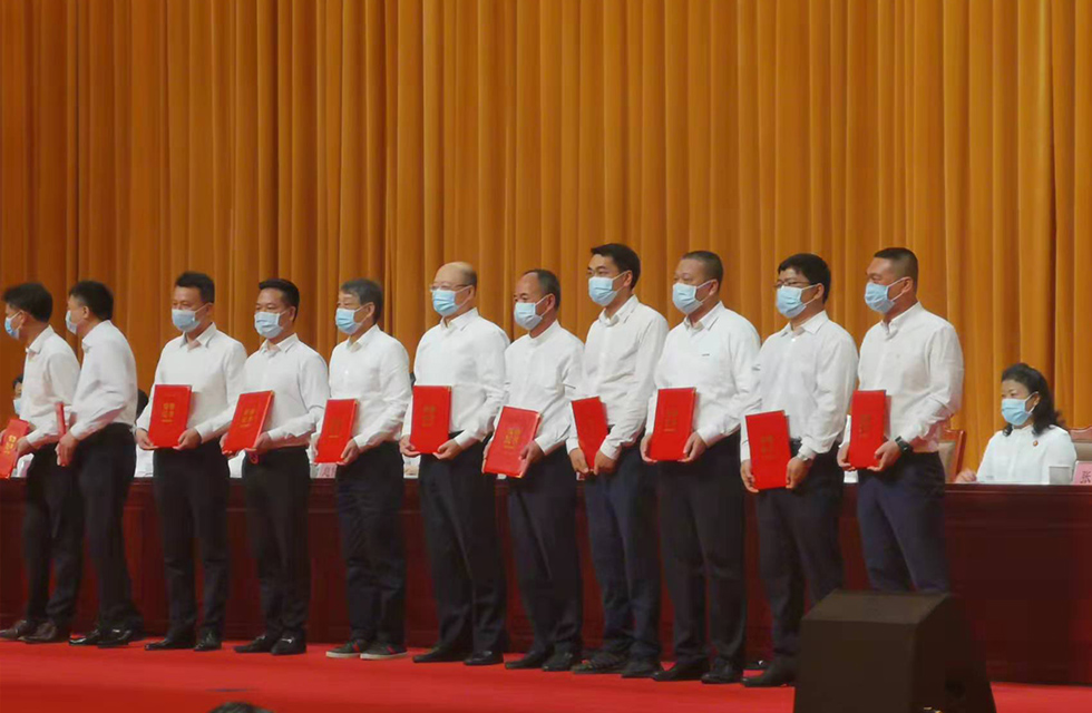 实力彰显!全市工业振兴大会召开,桂林鸿程斩获多项荣誉